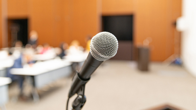 講演会、セミナーの企画、運営、講師業の受注